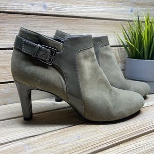 Bandolino “Loman” Ankle Booties - Size: 10M